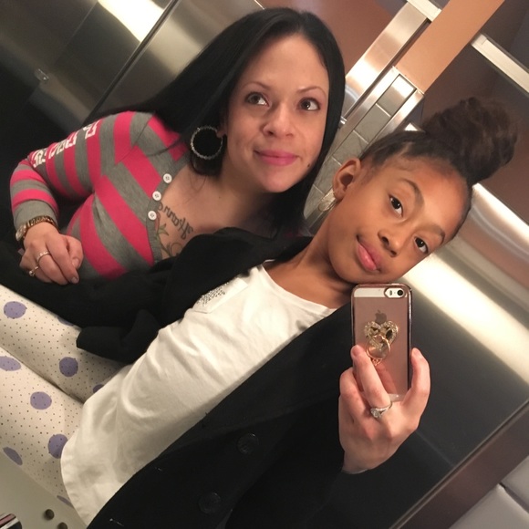 Meet your Posher, Michelle - Picture 3 of 6